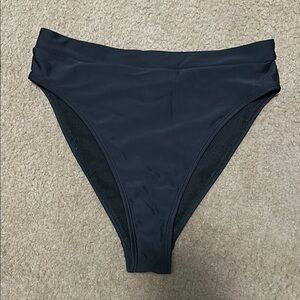 EUC Misguided Classic Hi-Cut Black Bikini Bottoms 🍑